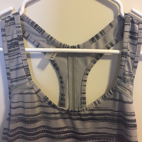 Workout Tank Top - Picture 3 of 4